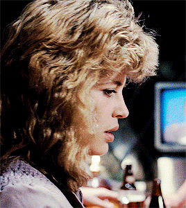 tumblr_82da6e7144815a3bd112dbfba28bec27_3c324d4a_400.gif