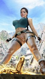 lara_bottomlesss_tn.jpg