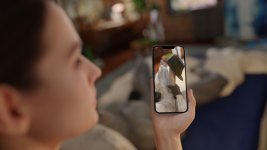 09 Jill takes a photo 4k.jpg