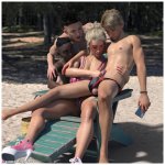 25_nt6_thefan06notext67d59ba20b042.jpg