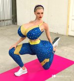 [2022-11-11] Yoga Girl stretch by blachomora - 936409229.jpg