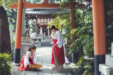 Inari Shrine (10).jpg