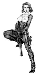 Scarlett_Johansson_Black_Widow_Avengers_14_bw.jpg