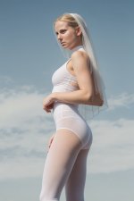 Stephanie AI Bride 05.jpg