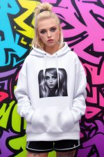 UnrealHeaven_Graffiti_Classic_050.jpg
