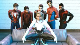 2021_12_07_Gwen_Stacy_Surrounded_by_MisfittedArfist_900062065.jpg