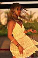 hsillaniatropicalgetaway7a66b7bf9fe656a.jpg