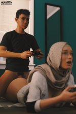 Dina Play 3.jpg