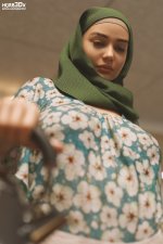 Rania Pour 1.jpg