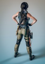 Lara Croft Reboot Back.jpg