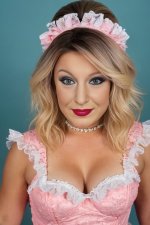 Jolanta Sissy Cross 01.jpg