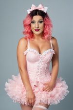 Jolanta Sissy Cross 05.jpg